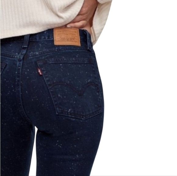 93 LEVI'S WEDGIE INTERGALACTIC ACID WASH JEANS WOMEN'S SIZE 26 - Picture 1 of 13